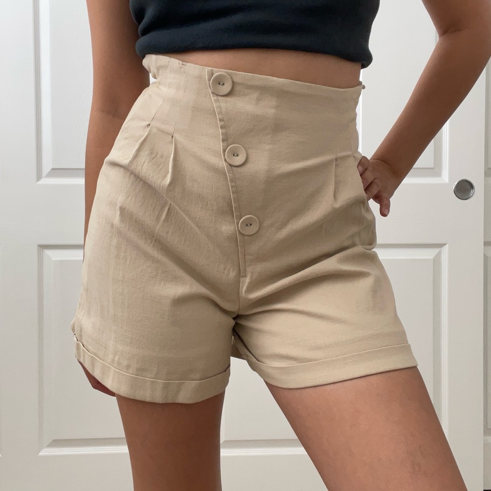 Entro high waist mini shorts